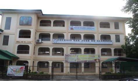 Colegio San Jose De Alaminos .